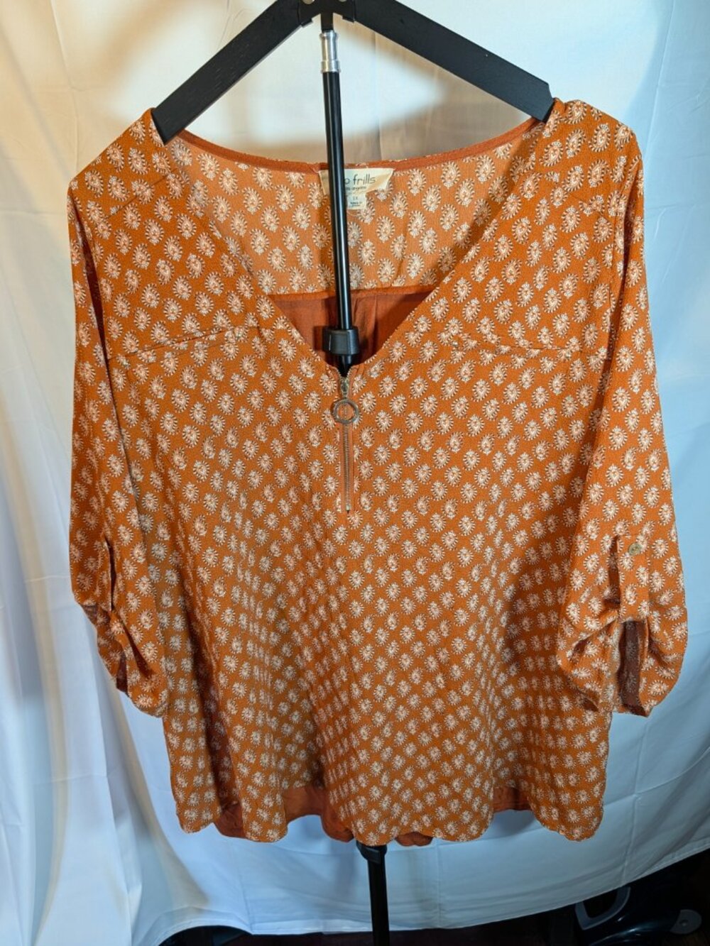 No Frills Blouse/Tunic Women's Size 3X 1/4 Zip Brown Paisley Button up Sleeve